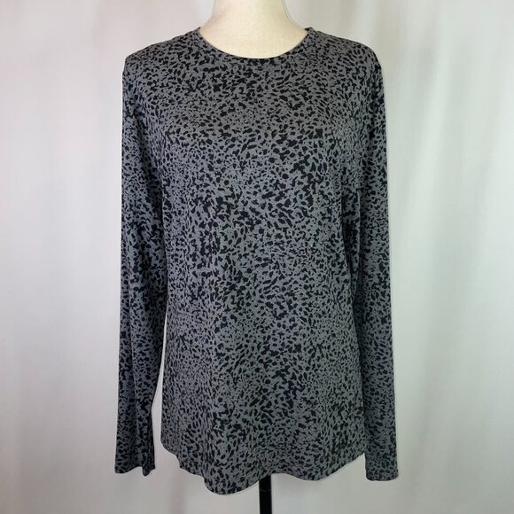 Cuddl Duds Tops - Cuddl Duds Size XL Animal Print Top Crew Neck Long Sleeves Black Gray